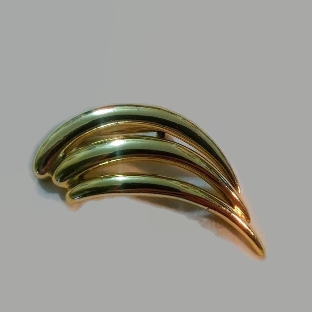 Vintage Piscitelli Gold Tone Brooch